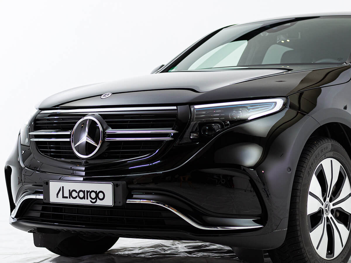 Glänzender Mercedes nach der Handwäsche mit dem Licargo Handwäsche Set