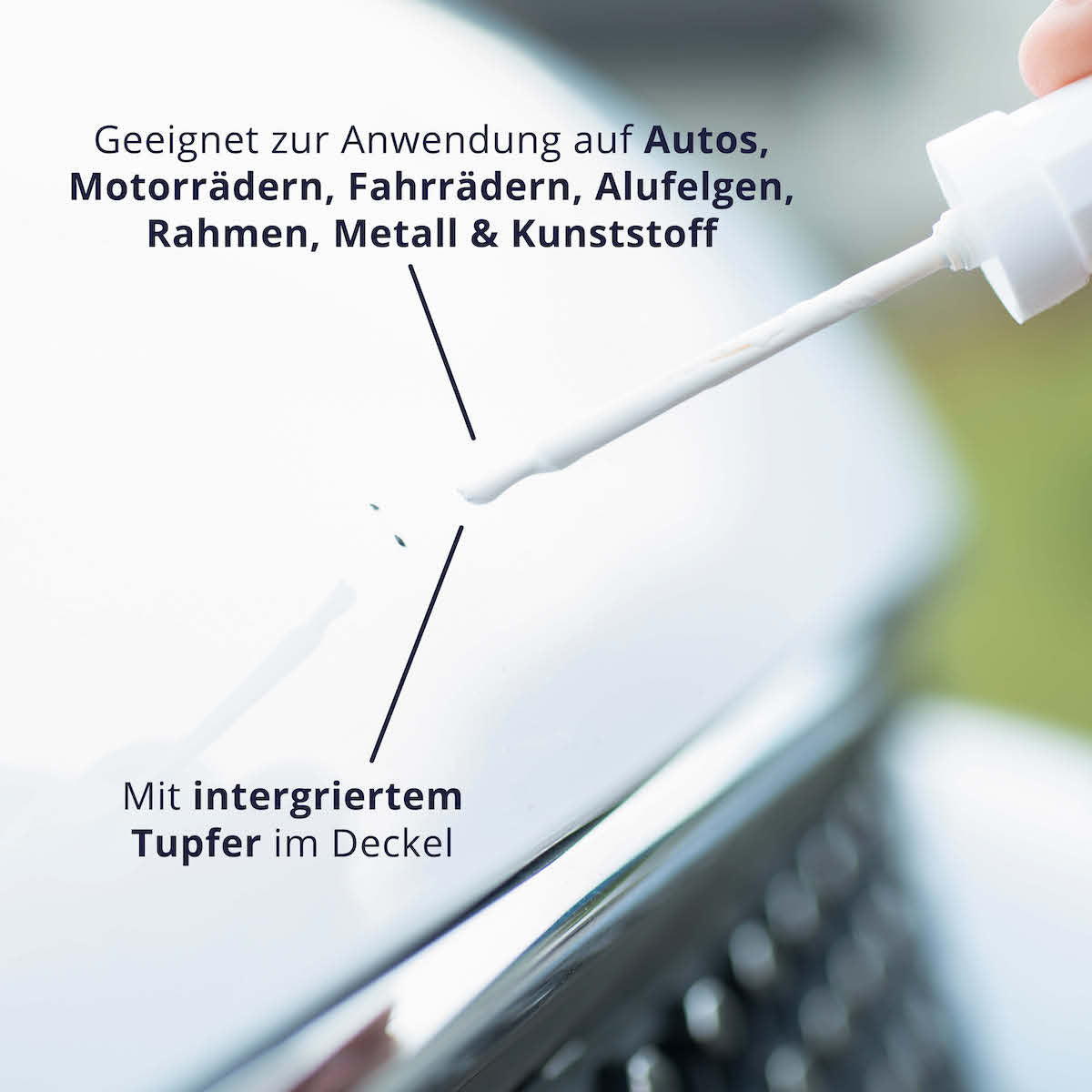 Integrierter Tupfer=>Für eine mühelose Anwendung ist im Deckel ein Tupfer integriert, mit dem selbst kleinste Stellen präzise behandelt werden können.
