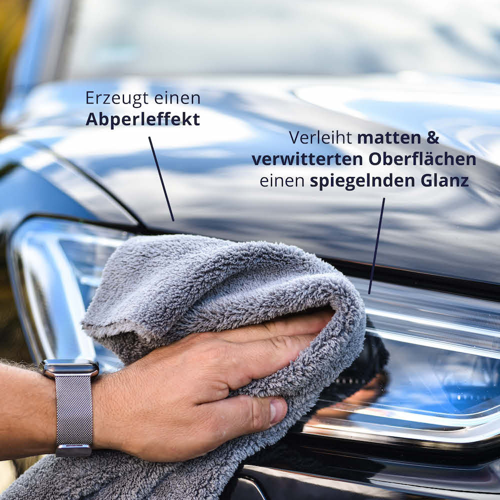 Spiegelnder Glanz=>Unsere spezielle Formel verleiht matten & verwitterten Oberflächen einen beeindruckenden, spiegelnden Glanz.